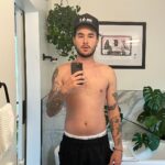 Kian Lawley Instagram – After 30 days, 30 protein shakes, 25+ gallons of water, 65+ meals, 56 eggs & no cheat days, i am finished. I gave myself a month to go hard and not make any excuses. Worked out every day, stuck to a strict diet and powered through all the mental/physical fatigue and bullshit tasteless meals. No alcohol, no soda, no fast food, limited sugar intake & 1 gallon/water daily.

Gained around 4 lbs. of muscle and endless amounts of mental clarity. Getting in the gym and throwing my headphones on, became one of my favorite parts of the day. 

First pic is day 1 after breakfast – 168.0 lbs. 

2nd pic is day 30 before post-workout shake/meal – 171.6 lbs.

I want to do this again, but for now… McDonalds.