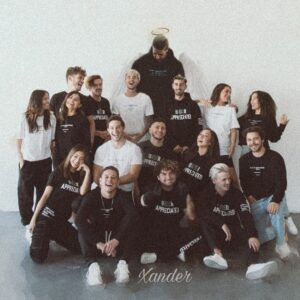 Kian Lawley Instagram - this picture made me so happy 😇 he really is still here w us & we can feel it from time to time. coreys thank you collection just dropped & 100% of the proceeds go to make a wish foundation & feedingamerica ❤️