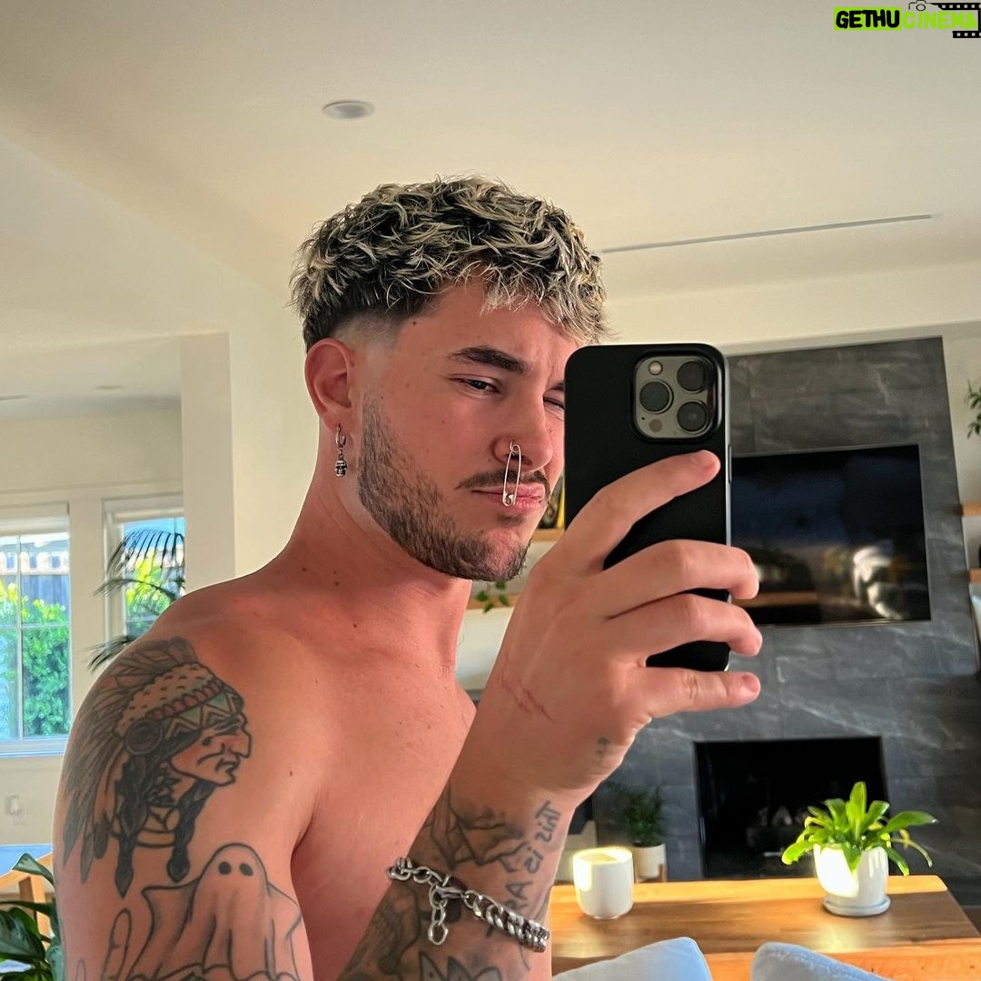 Kian Lawley Instagram - What do we think about this new nose ring trend