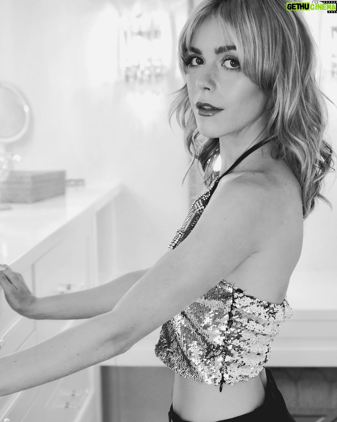 Kiernan Shipka Instagram - Ready to rumble…