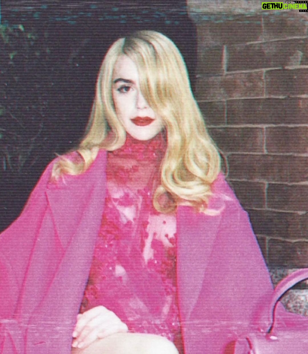 Kiernan Shipka Instagram - 1234 @drepubblicait