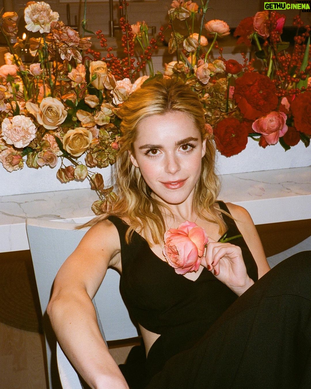 Kiernan Shipka Instagram - @maisonvalentino 🥀