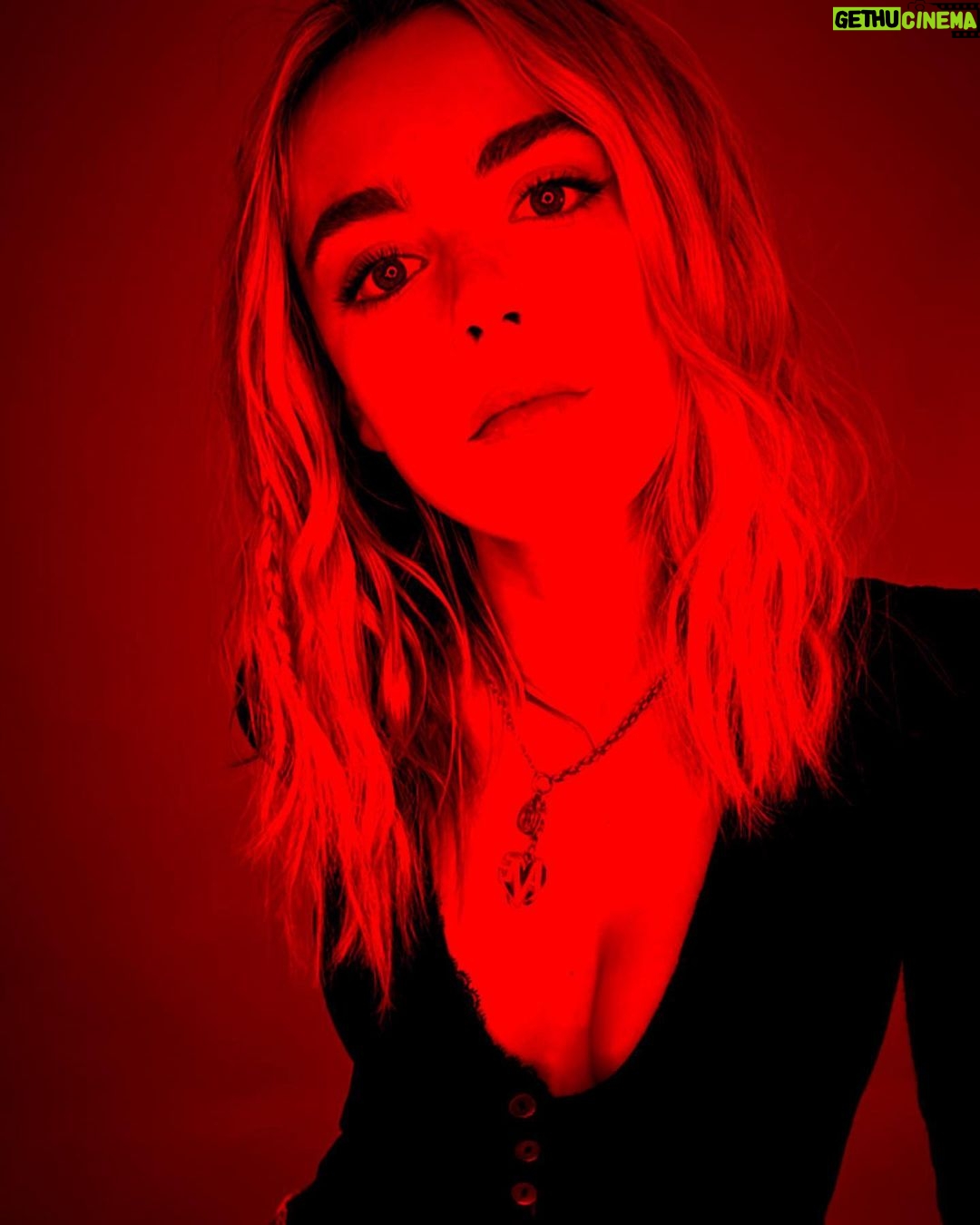 Kiernan Shipka Instagram - enjoying the red sun filter