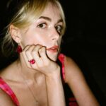 Kiernan Shipka Instagram - think pink :)