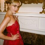 Kiernan Shipka Instagram – just saying hey :)