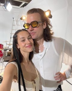 Kiko Mizuhara Instagram - Oropendola ꔛ‬ꕤ*｡ﾟ new @johncarrollkirby check it out ⚘˖* 🦜