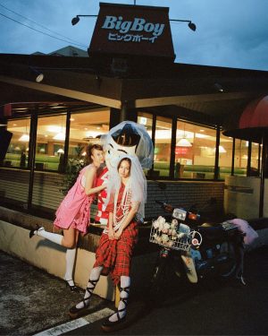 Kiko Mizuhara Instagram - @hommegirls shot by @monimogi 🌙 ໒꒱·°✧

Styled by @jenny.shoo.pumps
Interview by @nrips
Makeup & Hair @sakiemiura
Editor in Chief @mrthakoon
Creative Director @jenbrillbrill
Art Direction @rosfok @chloescheffe @natmshields 

ᵗʱᵃᵑᵏઽ ⠒̫⃝♡