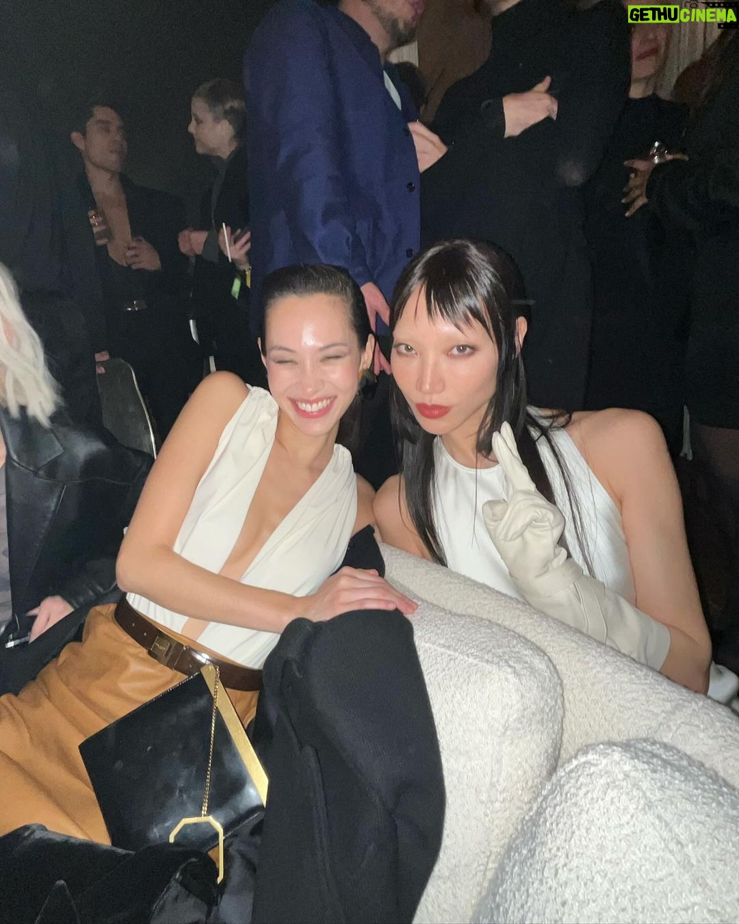 Kiko Mizuhara Instagram - @anthonyvaccarello made me emotional 🤍 thank you for the beautiful night @ysl 🌹 Paris, France