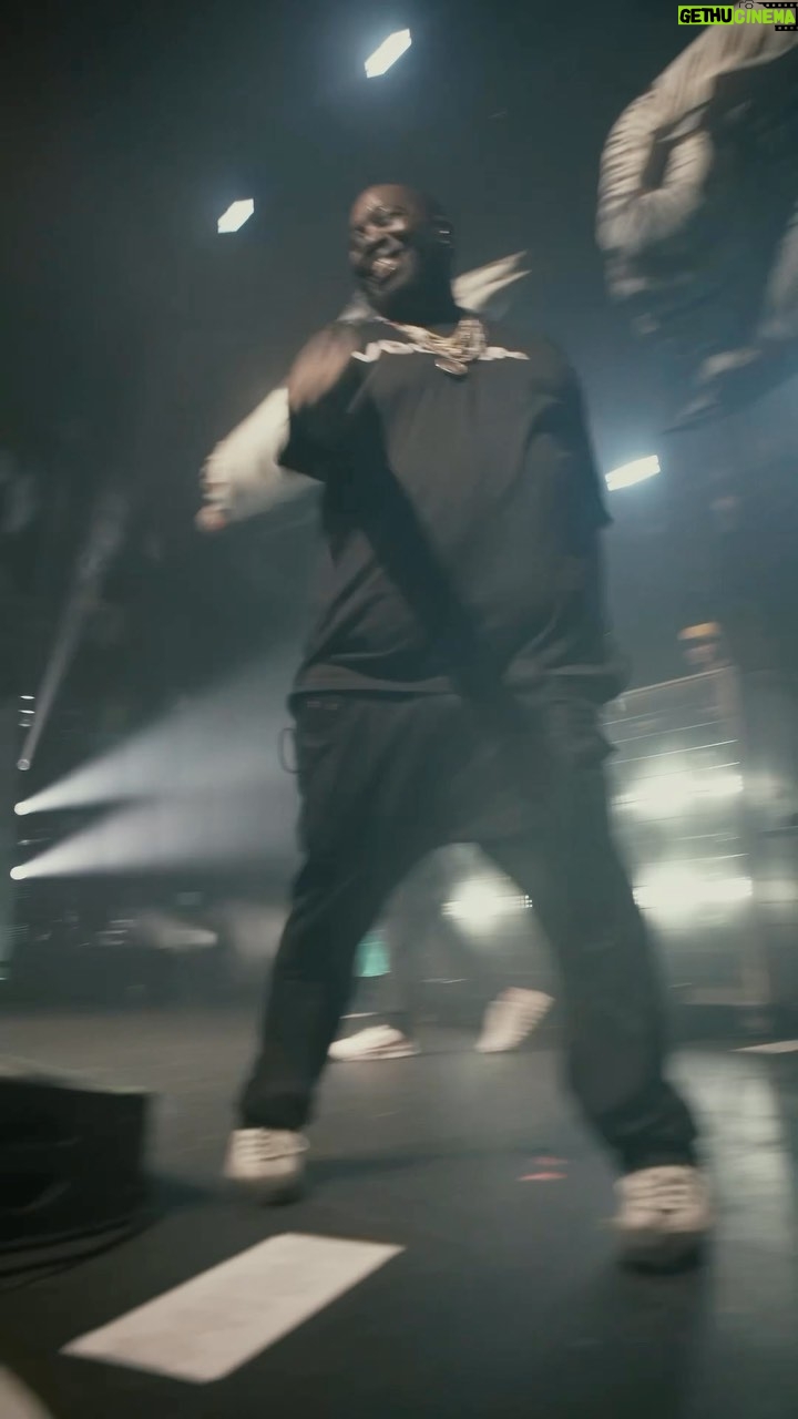 Killer Mike Instagram - RTJX NYC NIGHT 1 WAS AMAZING! π Shout out to @ATrak and @NickHook for the surprise sets. Whoβs the surprise for tonight? π€ Tonight, we take on RTJ2 and more. Doors open at 7. Donβt miss out! ππΎπ€πΌβ π₯ @all_enfilms
