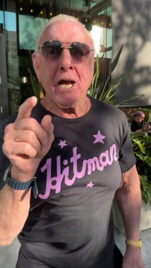 Killer Mike Instagram - THANK YOU @RICFLAIRNATUREBOY FOR THE RECOGNITION - WOOOOOOO!!! 🏆🧹🏆🧹🏆🧹 ☦️ #MICHAEL