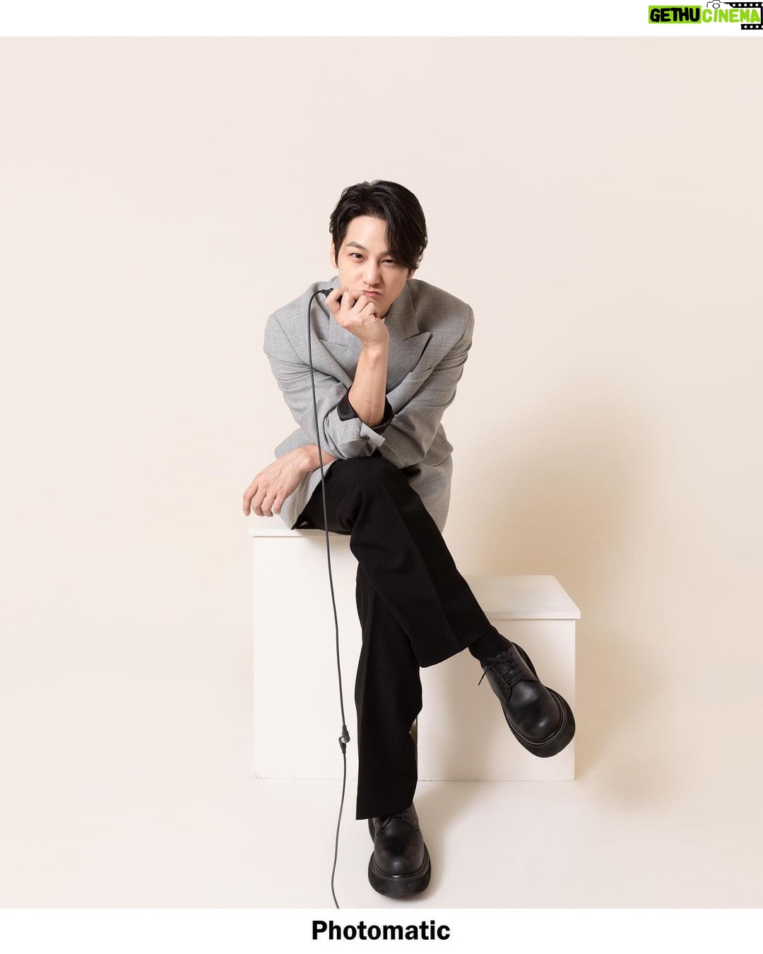 Kim Bum Instagram - - ❤️❤️❤️❤️❤️❤️ (셀프사진 진짜 어렵다..)