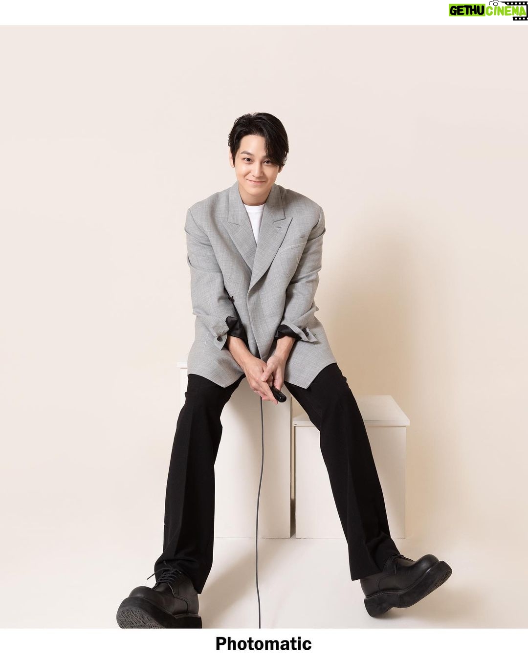 Kim Bum Instagram - - ❤️❤️❤️❤️❤️❤️ (셀프사진 진짜 어렵다..)