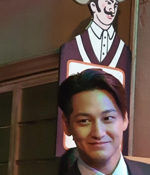 Kim Bum Instagram - -
가족사진
찰
칵
wine 
Or whiskey ?
Yee ha! 
손들어
이연 (by.미호 대역 블라디미르 니콜라이 주니어 3세를 소개합니다)(마치 그런 이름일것같지 않나요?) 
이상한 아저씨
멍-
-
-
12시간도 더 남았네. 구미호뎐1938 ep.6
