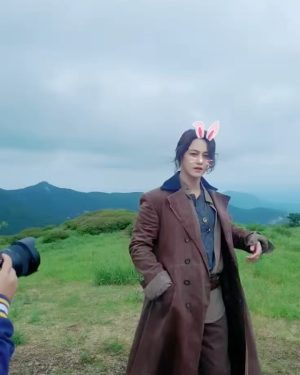 Kim Bum Instagram - -
으르렁
내방
🐰아님
적과의동침
기차
✌️
이사진이었음
담배끊어이어린ㄴ..
잔다
안잔다
-
오늘도 구미호뎐 1938 
tvn 밤 9:20