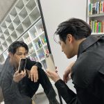 Kim Bum Instagram - 🦊 이런것도 할줄안다 (거울이 더러우면 또 뭐라하겠지?)