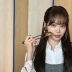 Kim Chae-won Instagram - 😋 #광고 #우리루이비통 #WooriLV