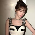 Kim Chae-won Instagram - happy new year 🖤 🐉