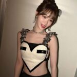 Kim Chae-won Instagram – happy new year 🖤 🐉