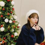 Kim Chae-won Instagram – happy holiday🎄