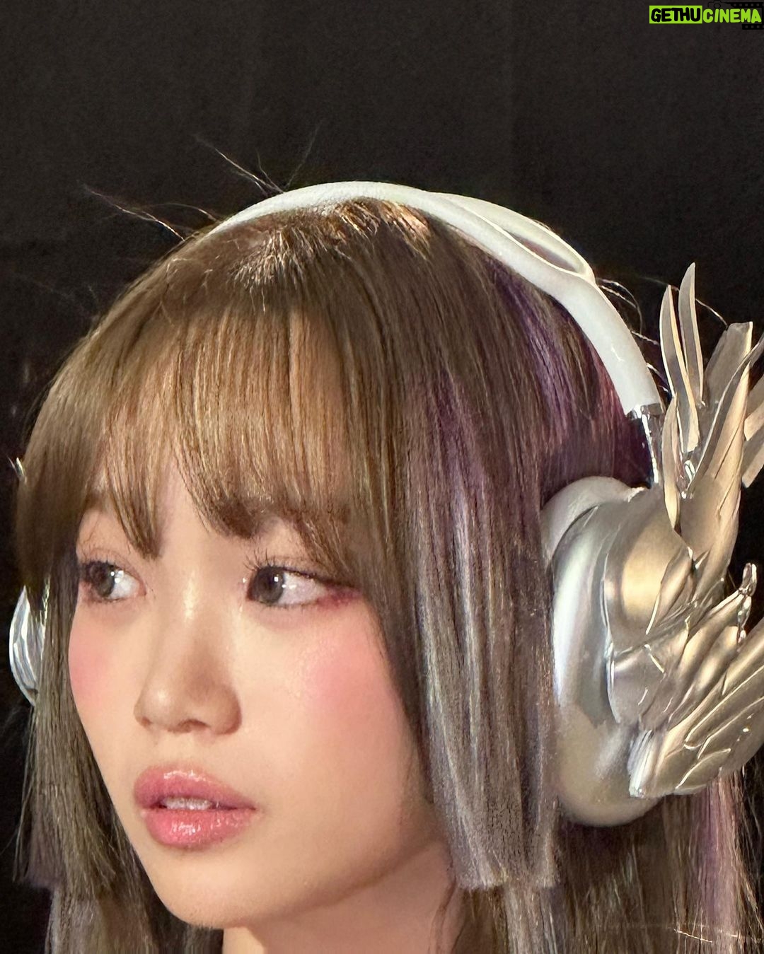 Kim Chae-won Instagram - i don’t care what’s wrong or right