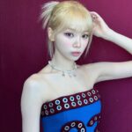 Kim Chae-won Instagram - 음악중심🤍💙