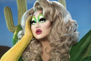 Kim Chi Instagram - 2 queens in 1 desert - coming VERY SOON @kimchichicbeauty 
Photo: @ashdanielsen