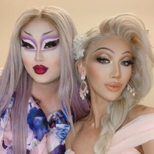 Kim Chi Instagram - I was brave enough to take a photo next to this beautiful creature. Leave a ❄️ emoji if you think she looks like Elsa. Leave a 🔥 emoji if you think she’s a bitch.