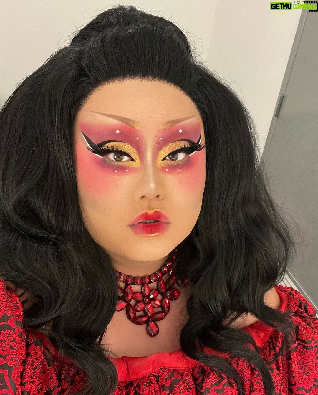 Kim Chi Instagram - Idk showing the judges versatility using @kimchichicbeauty Jewel collection Ruby palette