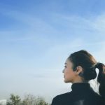 Kim Chiu Instagram - “𝓢𝓸𝓶𝓮𝔀𝓱𝓮𝓻𝓮 𝓫𝓮𝓽𝔀𝓮𝓮𝓷 𝓽𝓱𝓮 𝓫𝓸𝓽𝓽𝓸𝓶 𝓸𝓯 𝓽𝓱𝓮 𝓬𝓵𝓲𝓶𝓫 𝓪𝓷𝓭 𝓽𝓱𝓮 𝓼𝓾𝓶𝓶𝓲𝓽 𝓲𝓼 𝓽𝓱𝓮 𝓪𝓷𝓼𝔀𝓮𝓻 𝓽𝓸 𝓽𝓱𝓮 𝓶𝔂𝓼𝓽𝓮𝓻𝔂 𝔀𝓱𝔂 𝔀𝓮 𝓬𝓵𝓲𝓶𝓫." -𝓖.𝓒𝓱𝓲𝓵𝓭 🦋 That was extra fun hike! Thanks momsy @bela and Kim(boy) @apa112 #Chiurista Runyon Canyon, Hollywood Hills