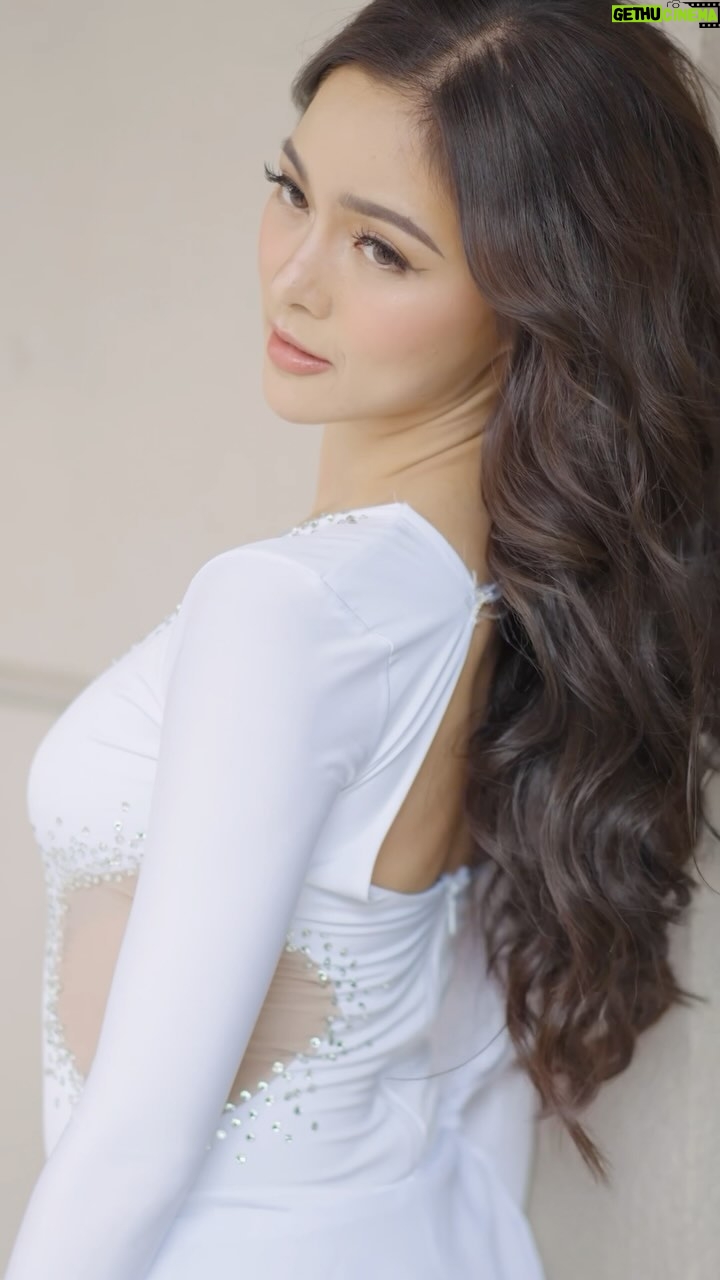 Kim Chiu Instagram – First Sunday of 2024 be like!🎆🧚🏻\u200d♀️✨ 7/366 Thank  you for my lewk mamas @jakegalvez @iammjrone @adrianneconcept @miss.vince_  @haidzfernandez 🎥 @ayseyas #LetsGoSunday 🩷 @asapofficial  #LetsGoSundayByKim | Gethu Cinema, image size:720x1280