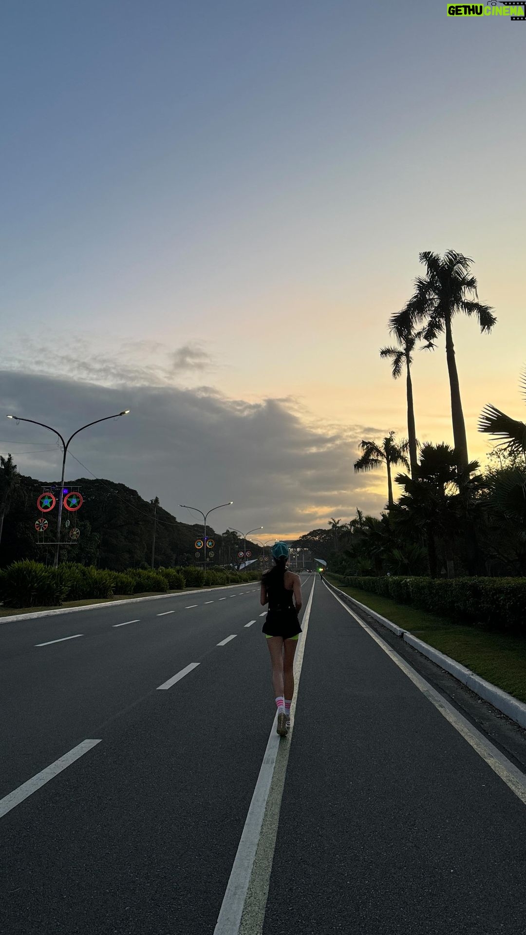 Kim Chiu Instagram - Live each day with a grateful heart. 😇 Be the main character of your life. Self-love and Self-care is a must. Learn something new this year. Take one day at a time and live in the moment. Wishing you the most positive and energetic 2024! 💚#2024ThePlotWithBerocca @beroccaph