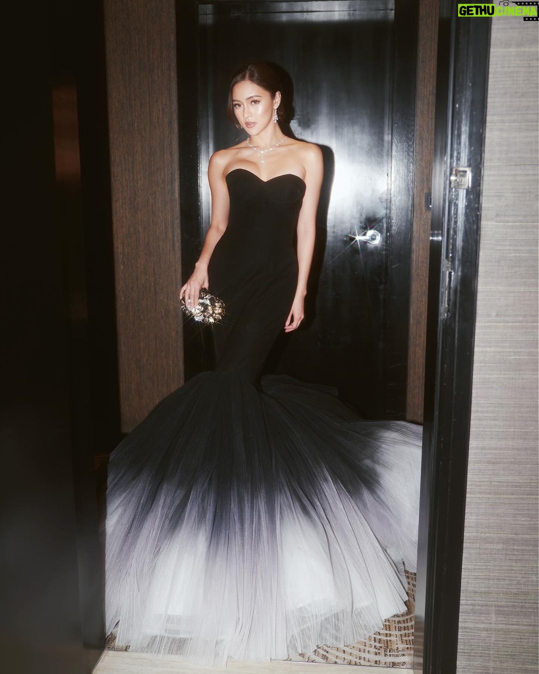 Kim Chiu Instagram - About last night!π€ #francislibiran25 Congratulations @francislibiran8 for a great show last night and happy 25 years of being one of the best designers in the country!ππΌππΌππΌ cheers to many more fruitful years to come!β¨β¨β¨β¨β¨ love you!!!! @jakegalvez @rjdelacruz @adrianneconcept @miss.vince_ πΈ @niko.gonzales
