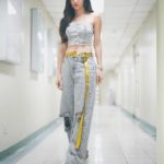 Kim Chiu Instagram - "𝐁𝐮𝐭 𝐰𝐢𝐭𝐡𝐨𝐮𝐭 𝐭𝐡𝐞 𝐝𝐚𝐫𝐤, 𝐰𝐞'𝐝 𝐧𝐞𝐯𝐞𝐫 𝐬𝐞𝐞 𝐭𝐡𝐞 𝐬𝐭𝐚𝐫𝐬. 𝐒𝐨 𝐥𝐨𝐨𝐤 𝐟𝐨𝐫𝐰𝐚𝐫𝐝 𝐰𝐢𝐭𝐡 𝐡𝐨𝐩𝐞 𝐚𝐧𝐝 𝐧𝐨𝐭 𝐛𝐚𝐜𝐤𝐰𝐚𝐫𝐝𝐬 𝐰𝐢𝐭𝐡 𝐫𝐞𝐠𝐫𝐞𝐭𝐬." 🖤✨🤍 #ootdksyc #ootd all from #HMPhilippines ❤️ @hm
