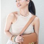 Kim Chiu Instagram - Hello everyBUNNY!!!! It's Women's Month! We deserve to treat ourselves, right???😍😁👑shop our latest collection!🐰💗 click the link on my bio to check it out!!! 🛒😉 𝗧𝗿𝗮𝘃𝗲𝗹𝗹𝗲𝗿 𝗶𝗻 𝗚𝗼𝗹𝗱!🤎 @houseoflittlebunny.ph I love this design! It is very spacious and has many pockets, and it is made of genuine leather! The design is very classy and handy that you can wear on any occasion. This comes in 5 colors. This design also has a smaller version, the 𝗠𝗶𝗻𝗶 𝘁𝗿𝗮𝘃𝗲𝗹𝗹𝗲𝗿. Click the link on my bio to check out our latest collection, and feel free to shop and check out!!! 🛒💗🐰 Bags & Handbags