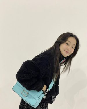 Kim Da-mi Instagram - @fendi 💎