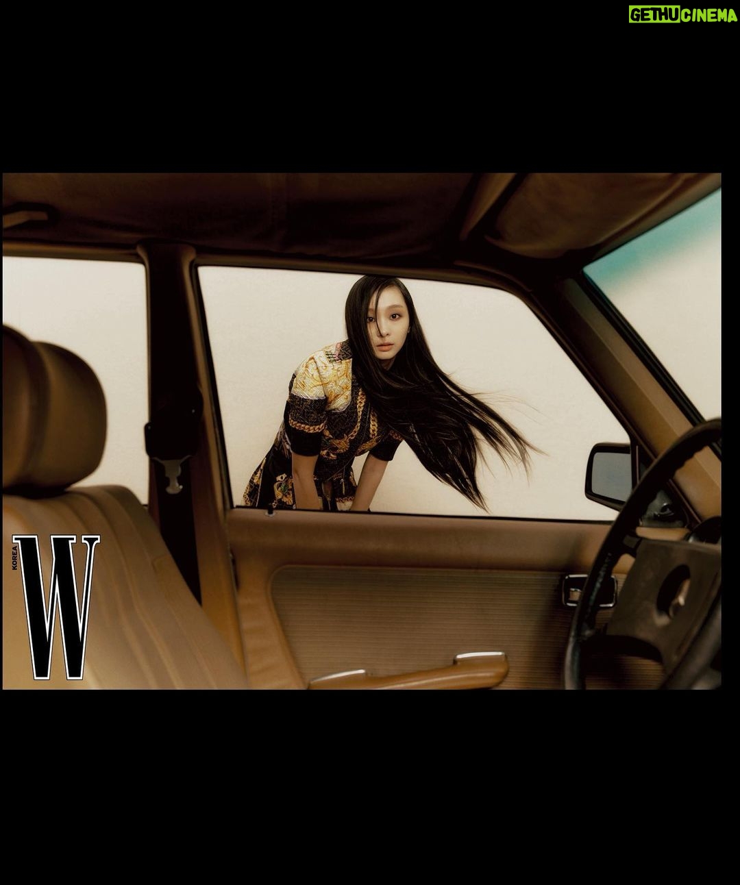 Kim Da-mi - 1.1 Million Likes - @fendi #FENDACE