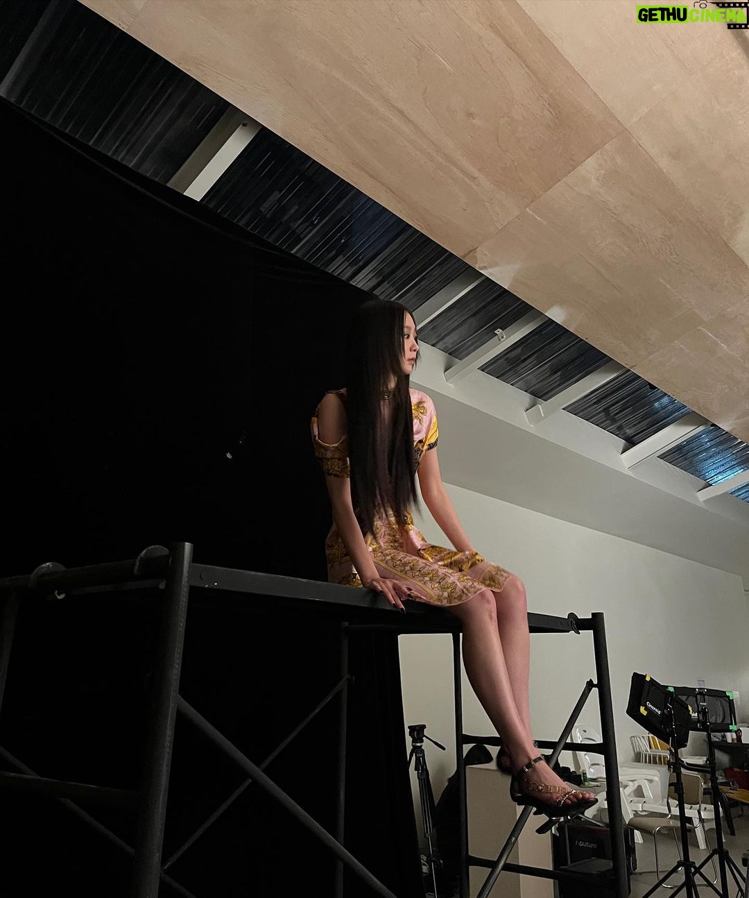 Kim Da-mi - 1.1 Million Likes - @fendi #FENDACE