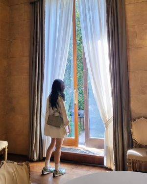 Kim Da-mi Instagram - 🌿🌱🌲🌳🍀