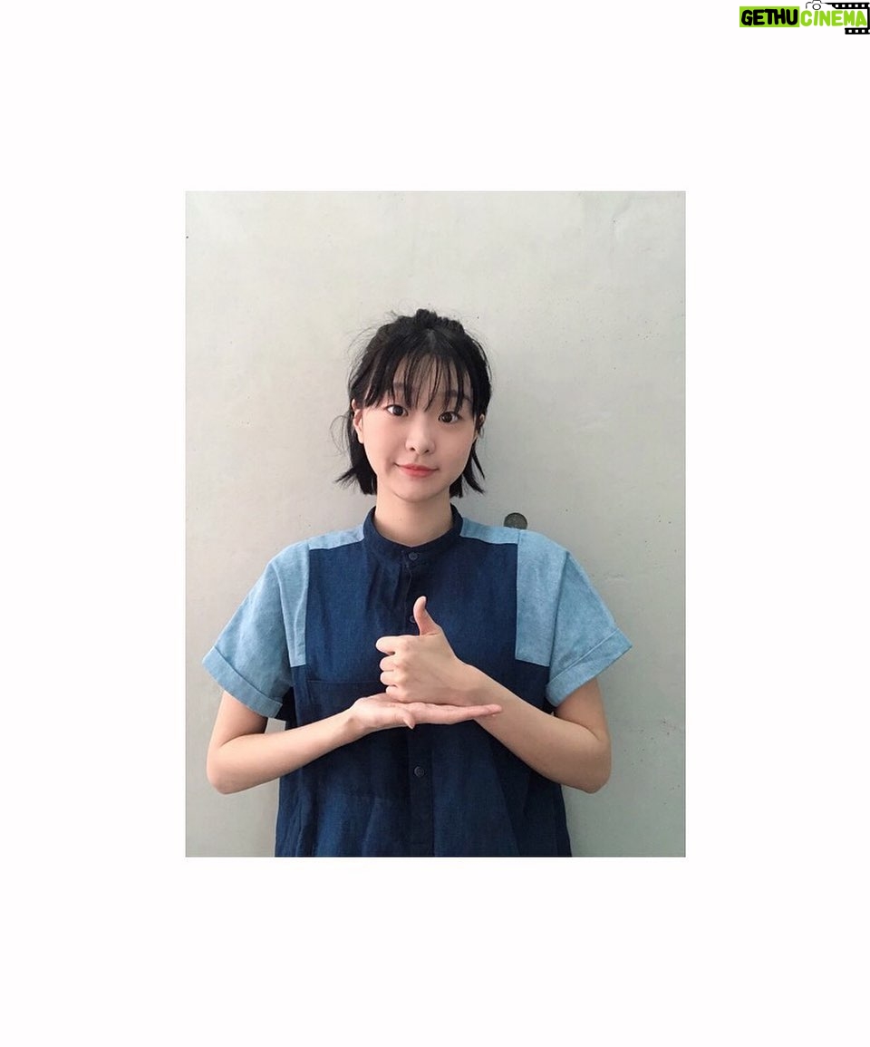 Kim Da-mi - 1 Million Likes - W 매거진 이혜주편집장님(@hyejoo_w )이지아 선배님(@e.jiah )의 지목을 받아 뜻깊은 캠페인에 참여하게되었습니다. 감사합니다!
⠀
소중한 일상으로 돌아올 수 있도록 지금 이 순간에도 애써주시는 전세계 의료진분들과 자원봉사자분들의 헌신에 진심으로 감사와 존경의 마음을 표하고 싶습니다. 마지막까지 모든분들의 건강을 기원합니다.
⠀
저와 함께 뜻깊은 캠페인에 참여해주실 분들입니다.
장영남선배님
안보현배우님(@bohyunahn )
함께해주셔서 감사합니다!
⠀
#의료진덕분에 #덕분에챌린지 #덕분에캠페인