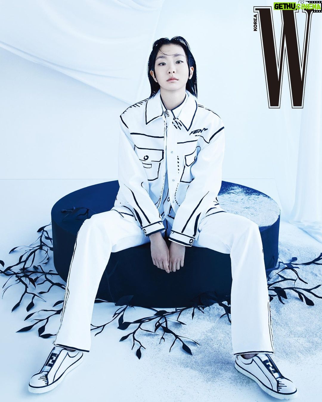 Kim Da-mi - 889K Likes - @fendi & @wkorea