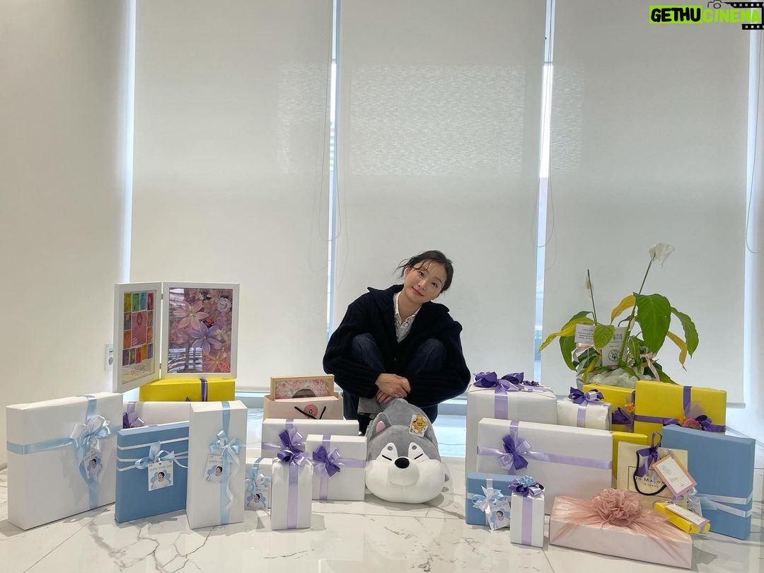 Kim Da-mi Instagram - 너무 늦었죠?🤣 생일축하해주신 모든 분들 감사드려요!!🎉