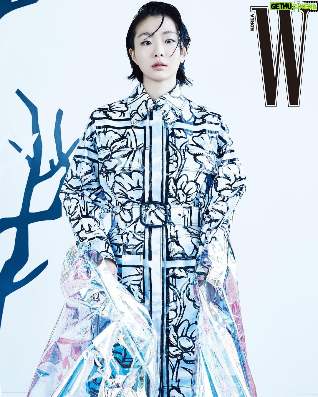 Kim Da-mi - 889K Likes - @fendi & @wkorea