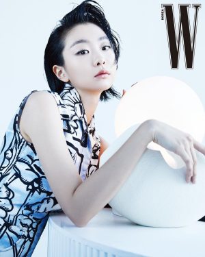 Kim Da-mi Instagram - @fendi & @wkorea