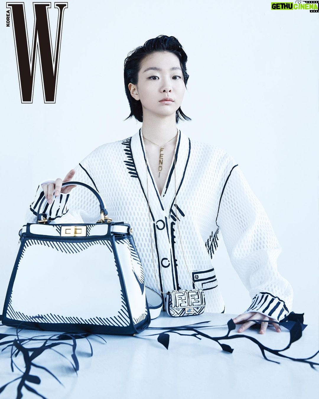 Kim Da-mi - 889K Likes - @fendi & @wkorea