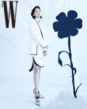 Kim Da-mi Instagram - @fendi & @wkorea
