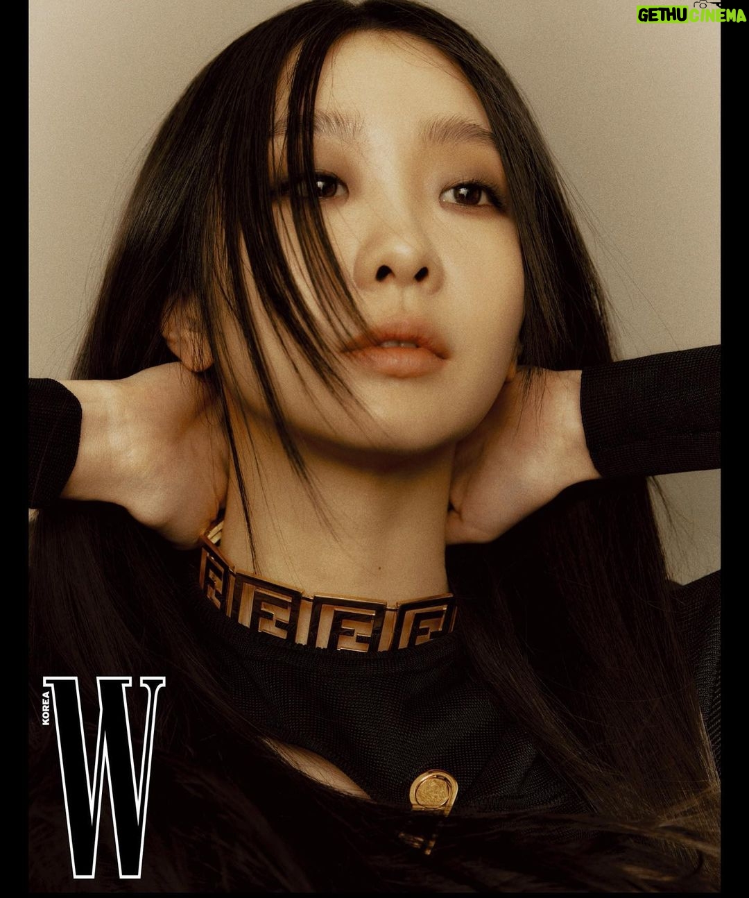 Kim Da-mi - 1.1 Million Likes - @fendi #FENDACE