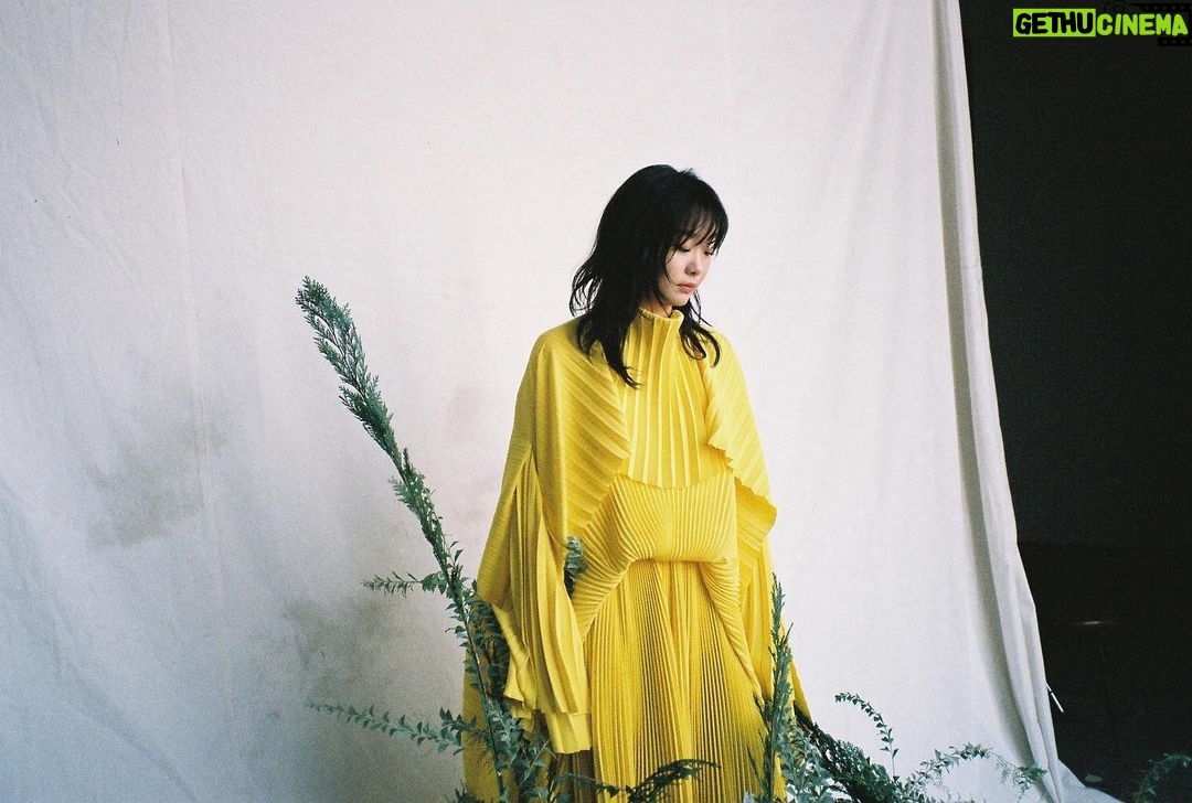 Kim Da-mi - 1 Million Likes - @ellehongkong 🌷