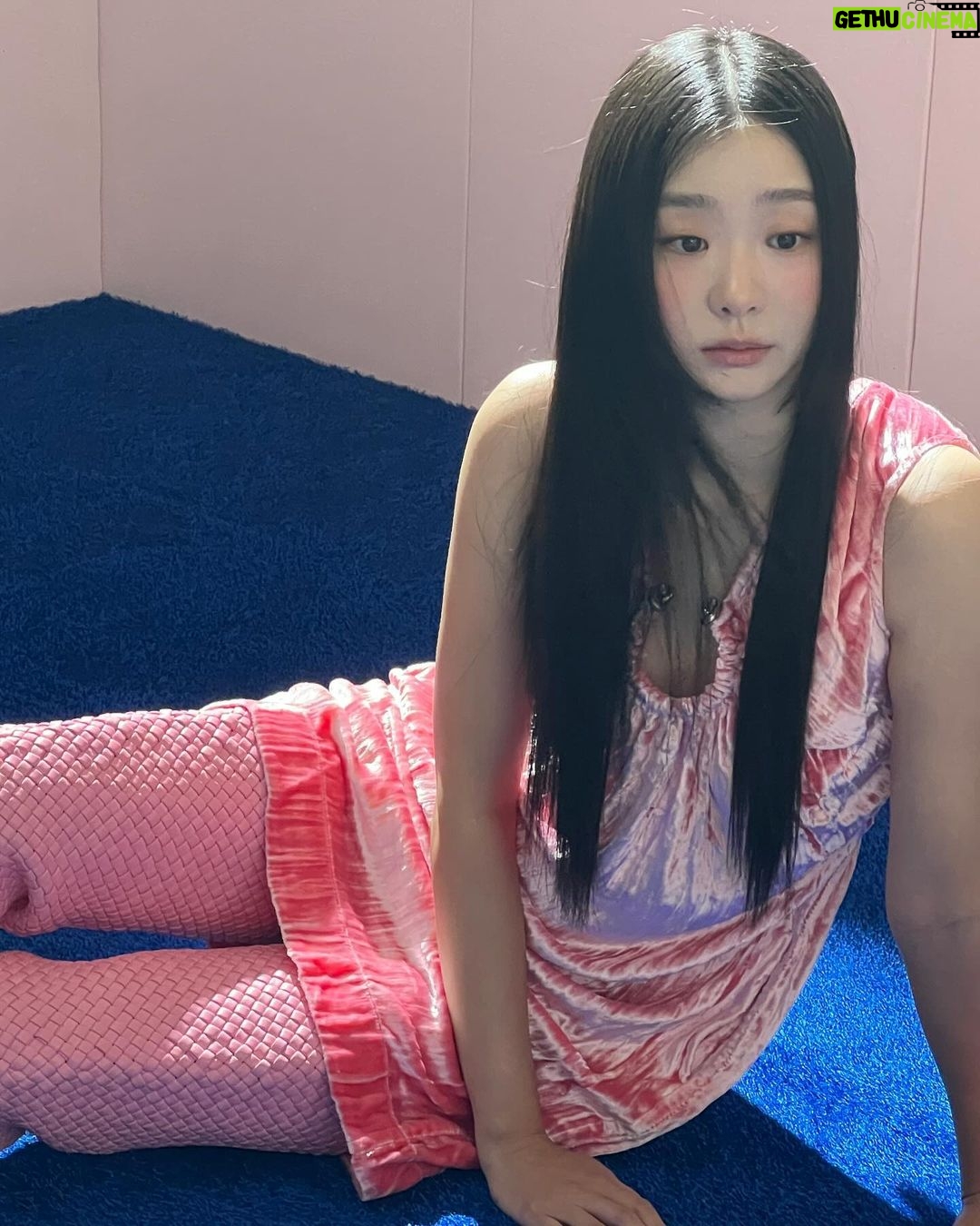 Kim Da-mi Instagram - @harpersbazaarkorea #bottegaveneta