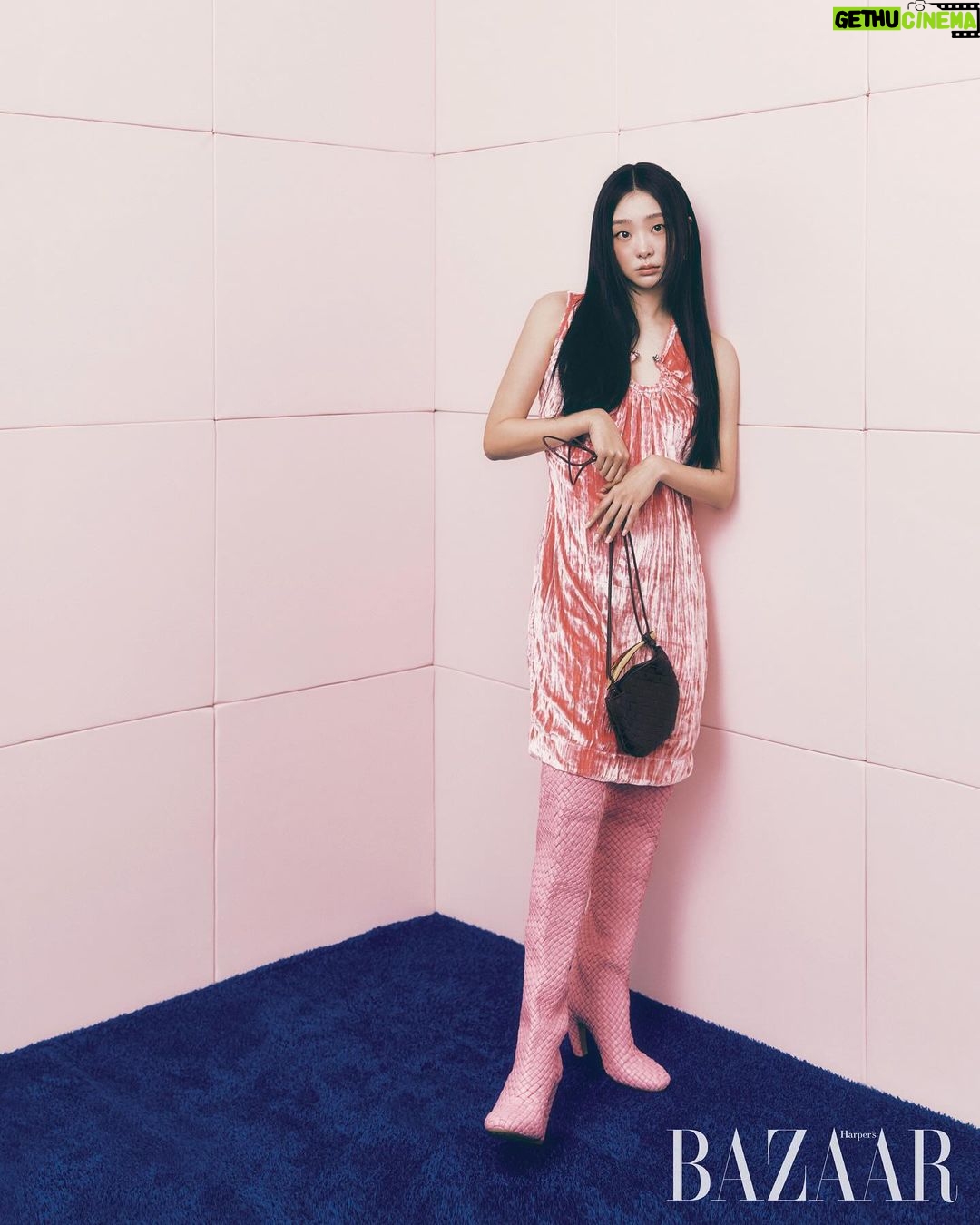 Kim Da-mi Instagram - @harpersbazaarkorea #bottegaveneta
