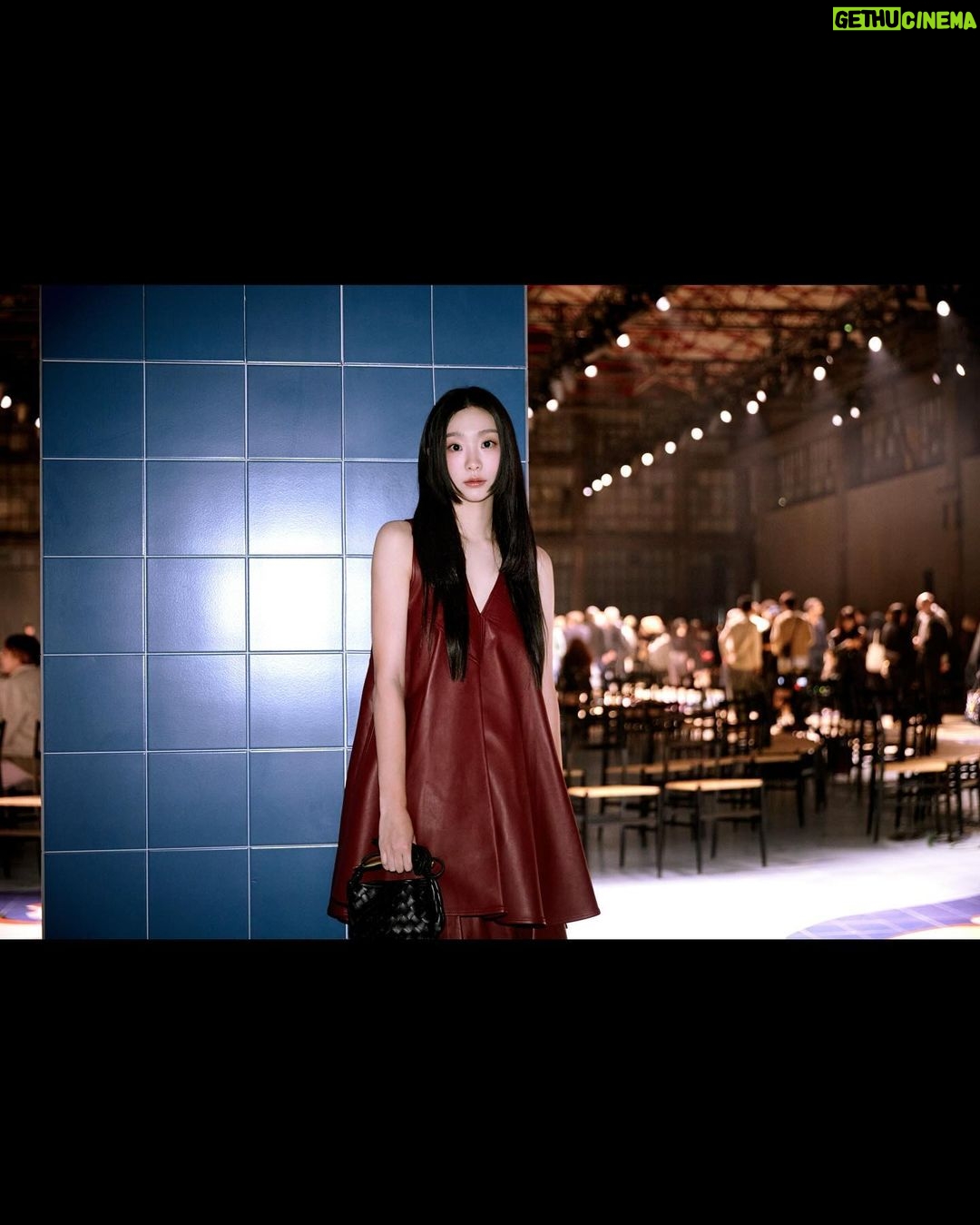 Kim Da-mi Instagram - Bottega Veneta Summer 24 Collection #BottegaVeneta